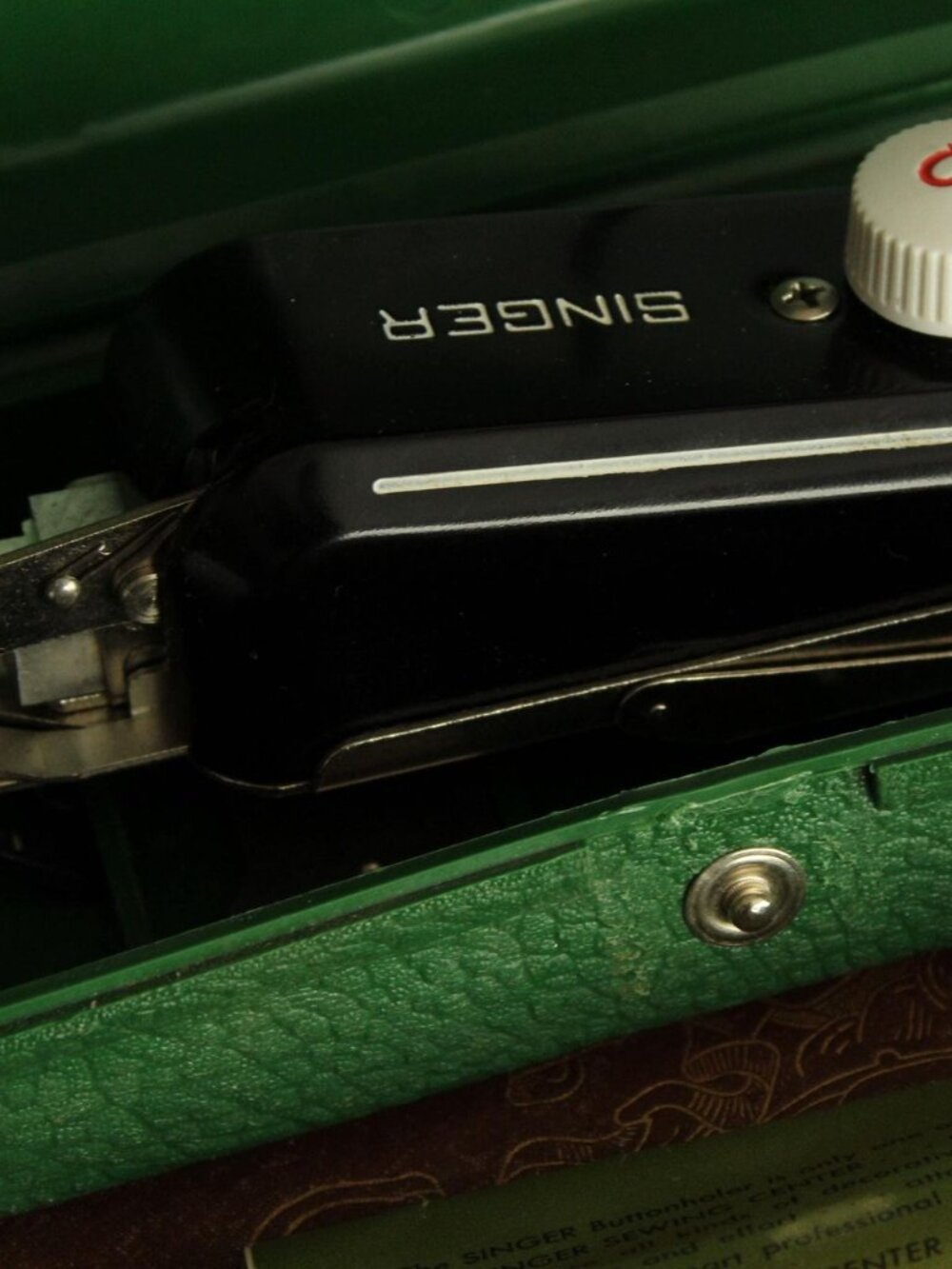 Vintage 1940s Singer Buttonholer Model #160506 Complete Kit, Manual and Case 5 C - Picture 14 of 16